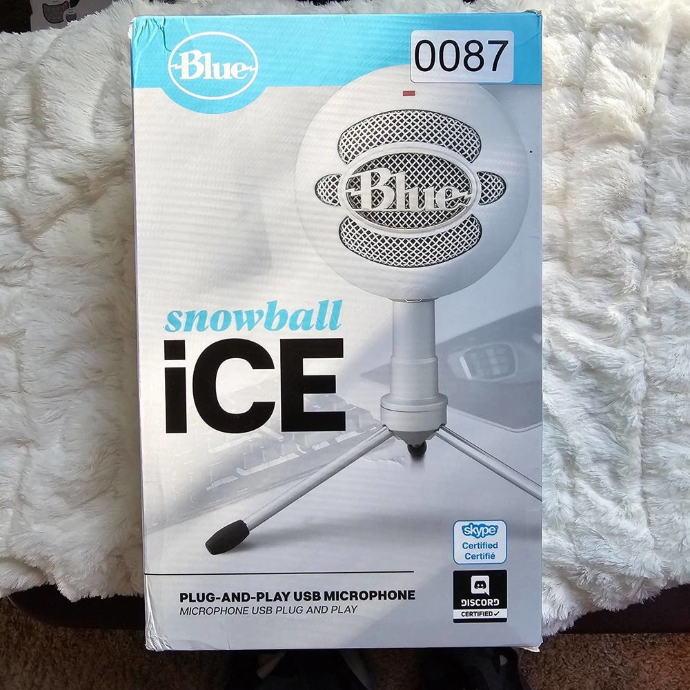 NEW Never Used Blue Yeti Snowball Ice USB Microphone Content Creators